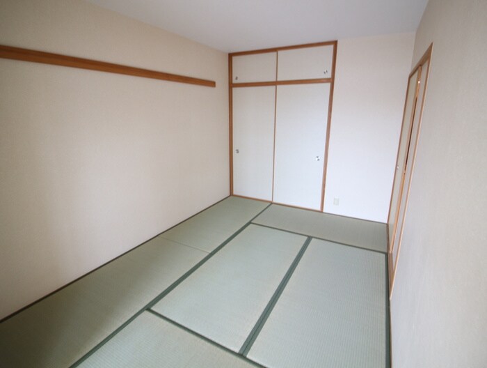 物件内観写真9　(居室)