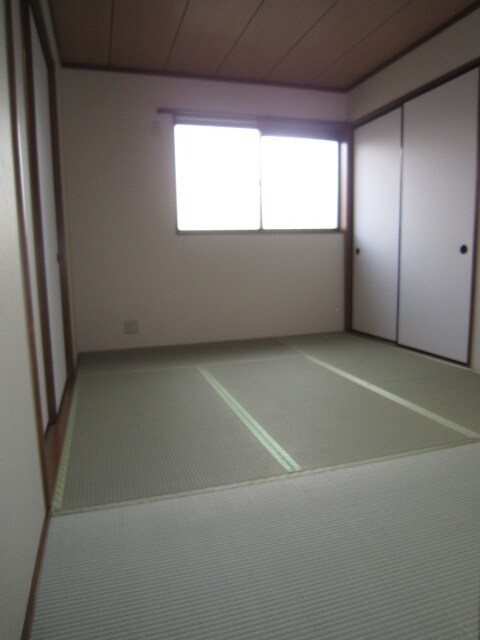 物件内観写真9　(居室)