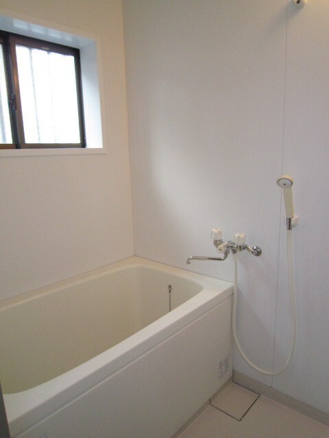 物件内観写真10　(バス／シャワールーム等)
