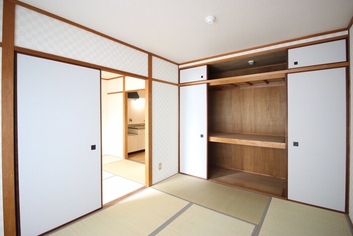 物件内観写真5　(居室)