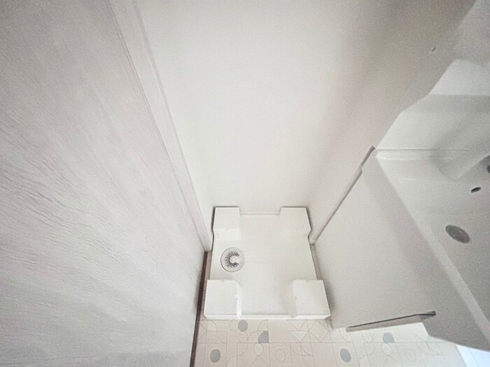 物件内観写真10　(洗濯機置場)