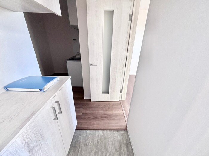 物件内観写真17　(玄関)