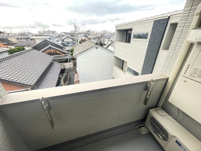 物件内観写真21　(室内からの展望)