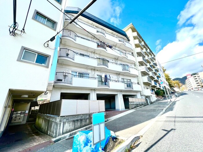 物件外観写真6　(外観写真)