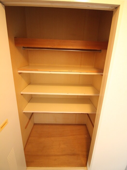 物件内観写真8　(収納)