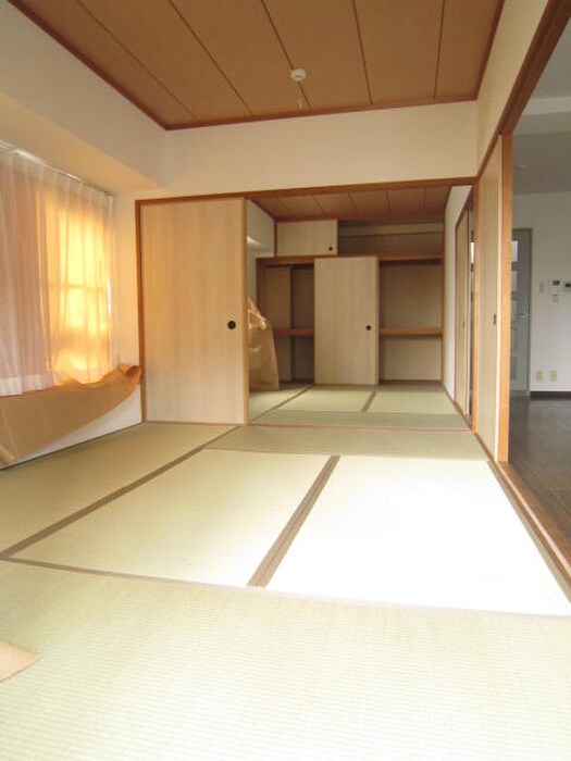 物件内観写真14　(居室)