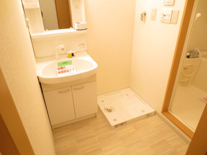 物件内観写真10　(洗面)