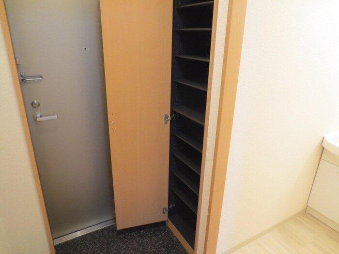 物件内観写真13　(靴箱)