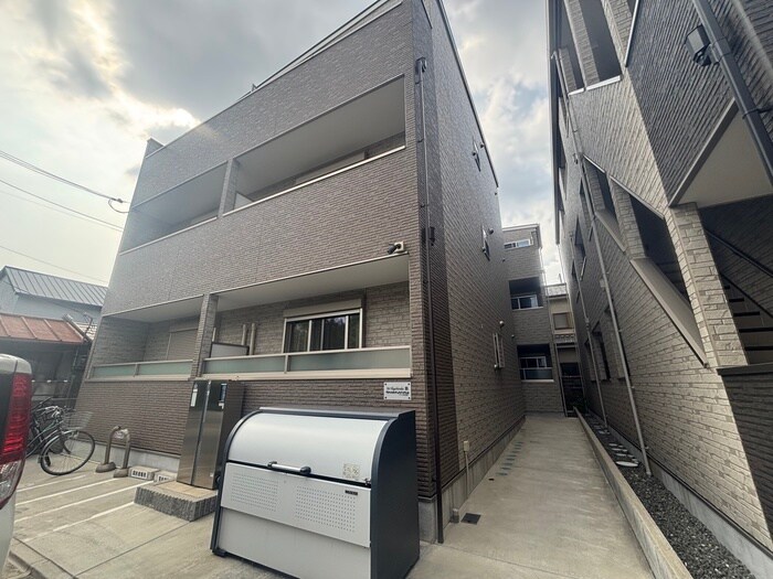 物件外観写真1　(外観写真)