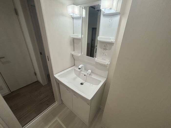 物件内観写真11　(洗面)