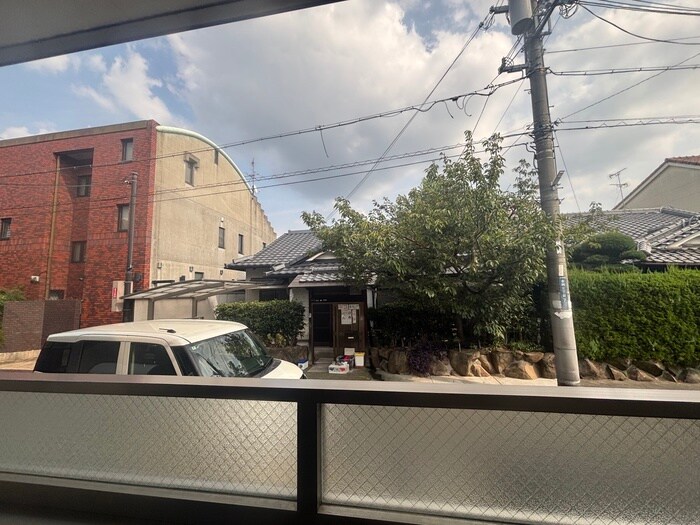 物件内観写真13　(室内からの展望)