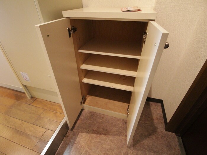 物件内観写真16　(靴箱)