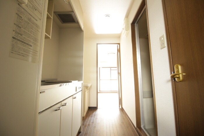 物件内観写真17　(廊下)
