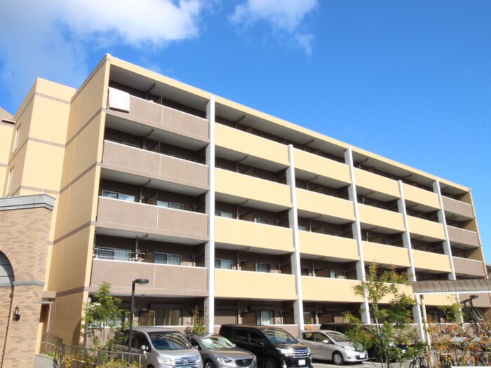 物件外観写真1　(駐車場)