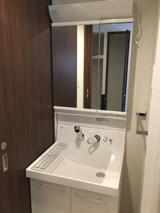 物件内観写真12　(洗面)