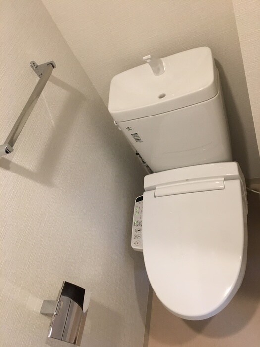 物件内観写真14　(トイレ)