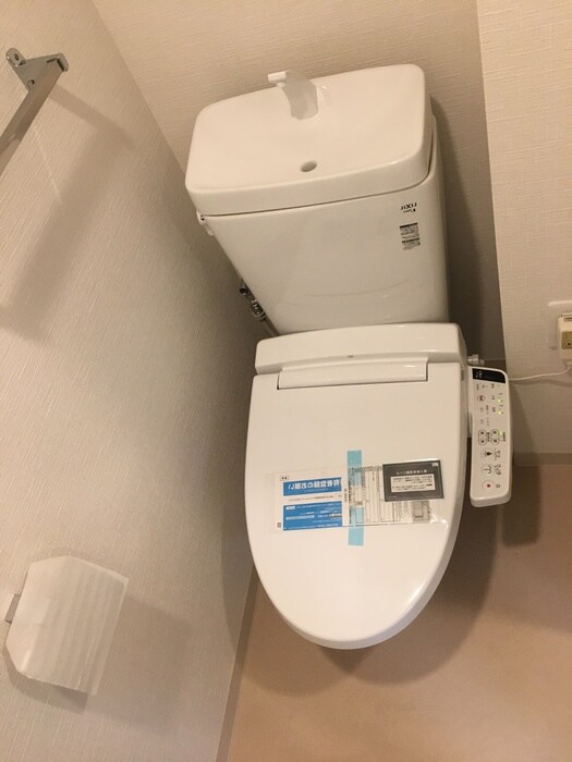 物件内観写真15　(トイレ)