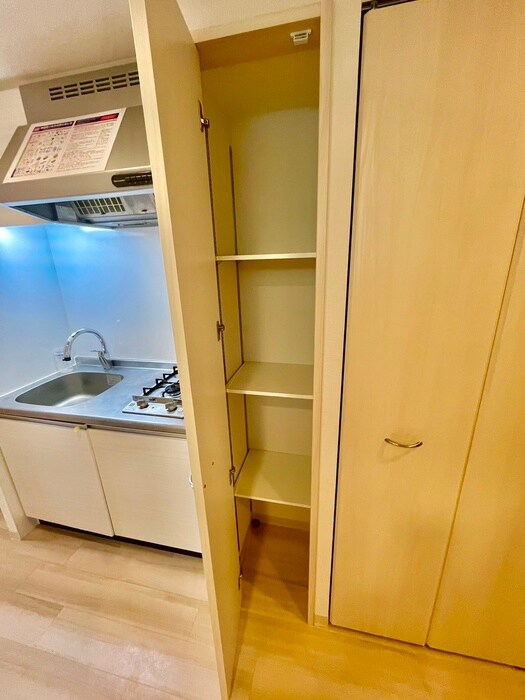 物件内観写真16　(収納)