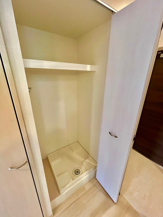 物件内観写真17　(洗濯機置場)