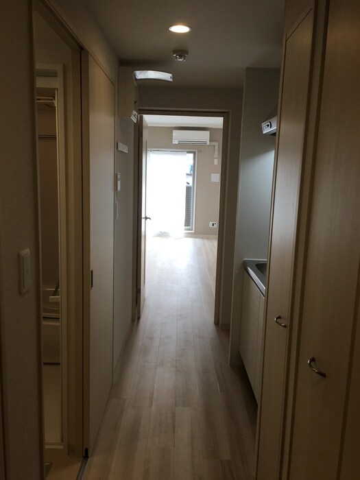 物件内観写真18　(廊下)