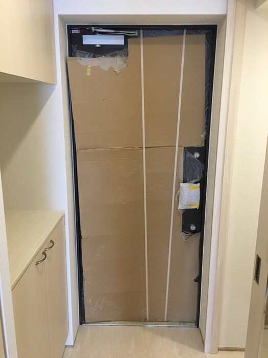 物件内観写真19　(玄関)