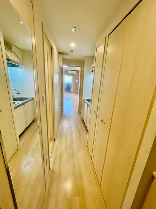 物件内観写真20　(廊下)