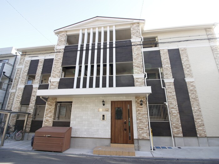 物件外観写真1　(外観写真)