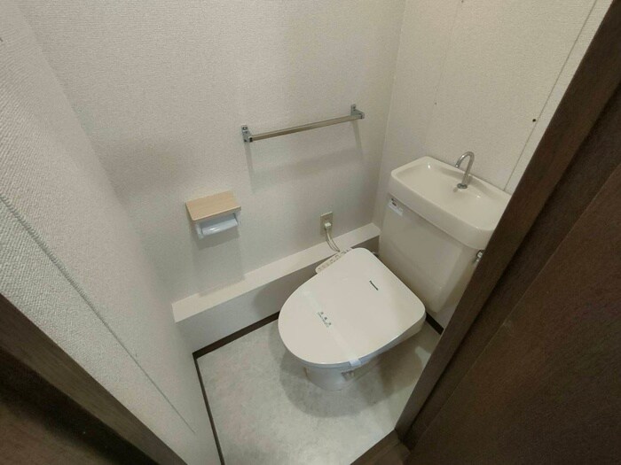 物件内観写真15　(トイレ)