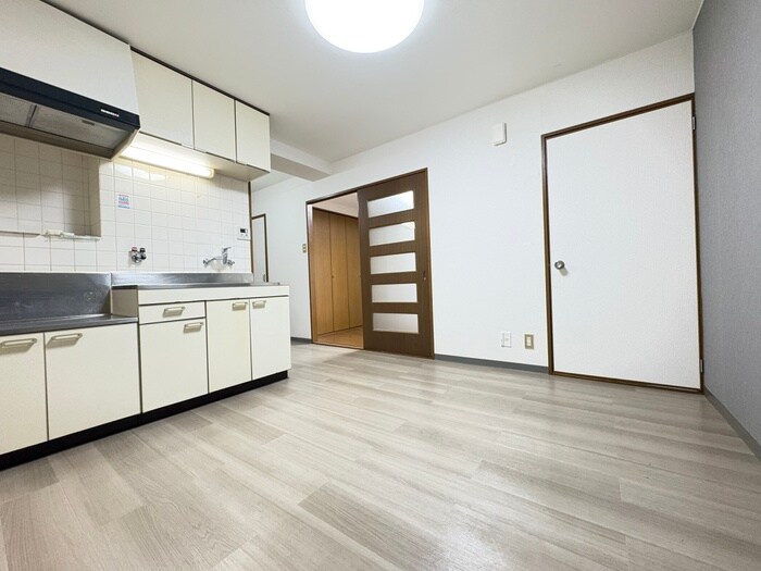 物件内観写真9　(居室)