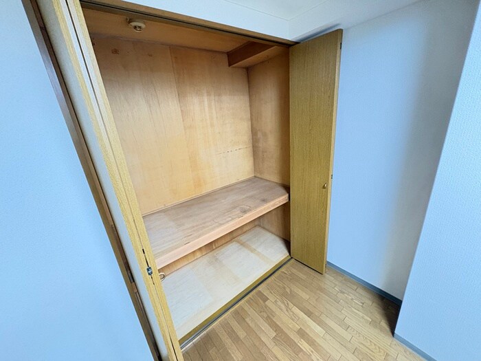 物件内観写真16　(収納)
