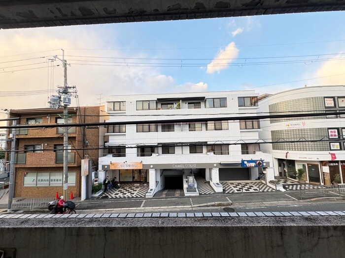 物件内観写真22　(室内からの展望)