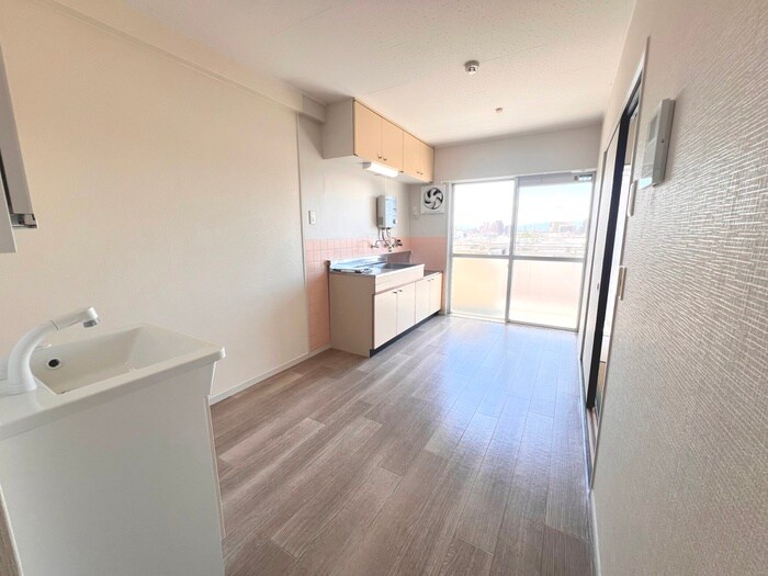 物件内観写真7　(居室)