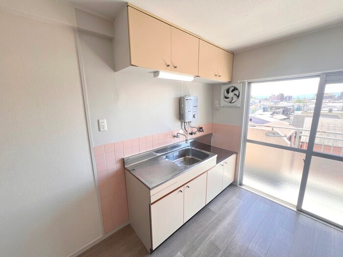 物件内観写真9　(キッチン)