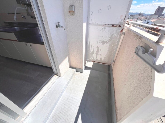 物件内観写真15　(洗濯機置場)