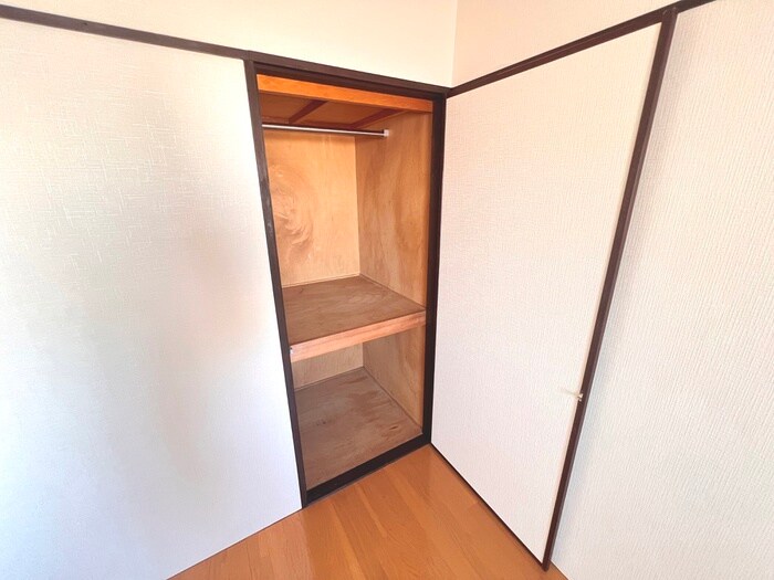 物件内観写真16　(収納)