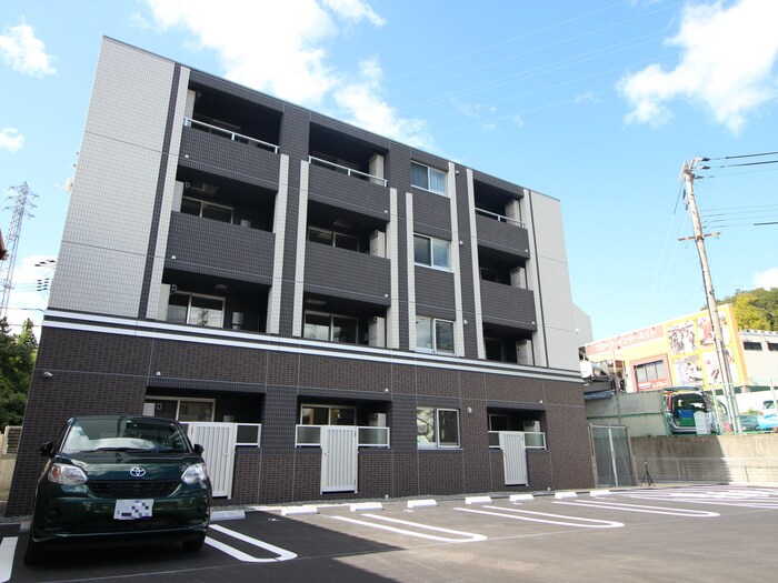 物件外観写真1　(外観写真)