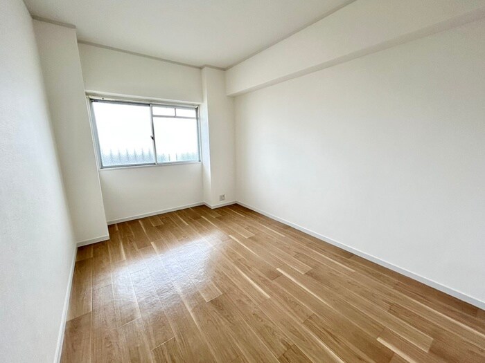 物件内観写真8　(居室)