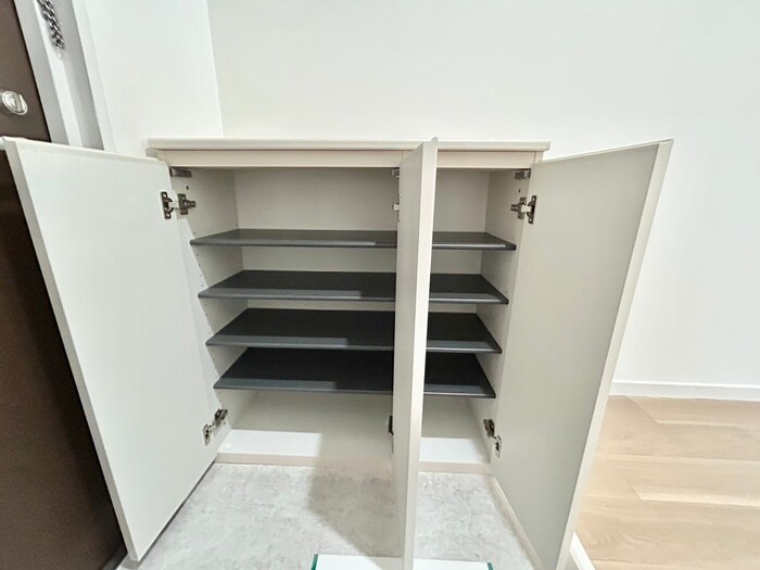 物件内観写真16　(室内からの展望)