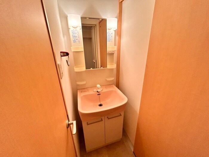 物件内観写真13　(洗面)