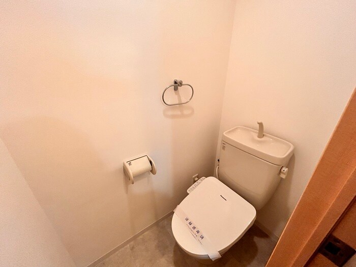 物件内観写真14　(トイレ)