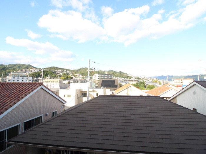 物件内観写真16　(室内からの展望)