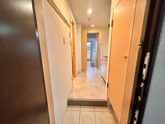 物件内観写真22　(玄関)