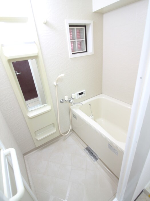 物件内観写真10　(バス／シャワールーム等)