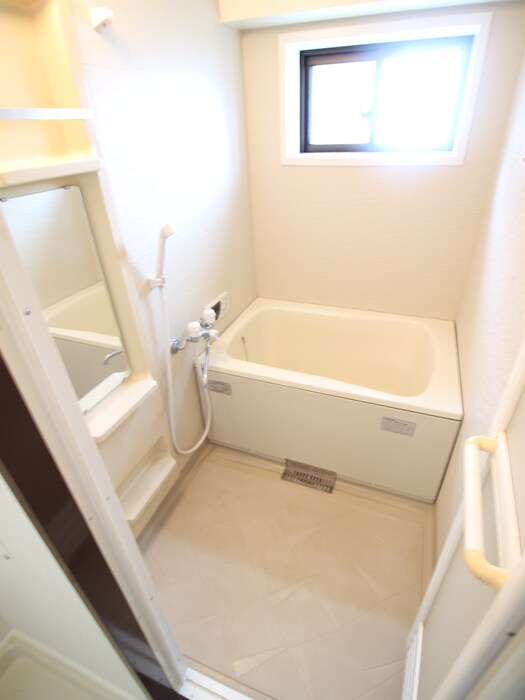 物件内観写真10　(バス／シャワールーム等)