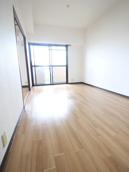 物件内観写真14　(居室)