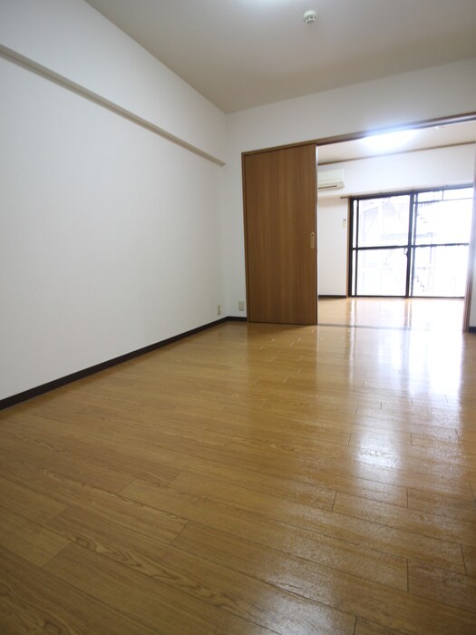 物件内観写真18　(居室)