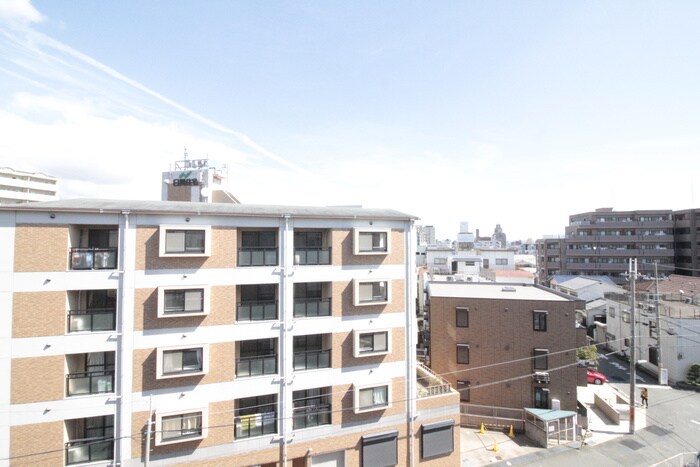 物件内観写真18　(室内からの展望)