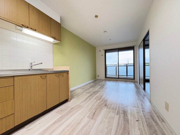 物件内観写真9　(居室)