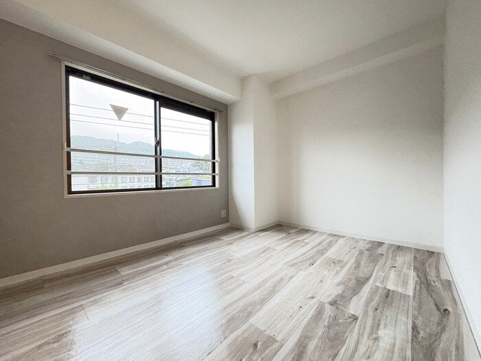 物件内観写真18　(居室)