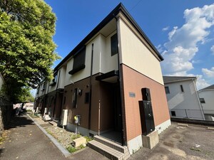 シャルム芳仙外観写真